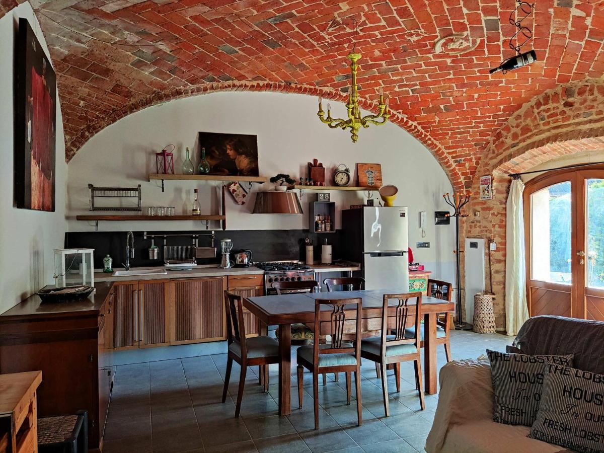 Corte Dell'Uva Belveglio Exteriör bild